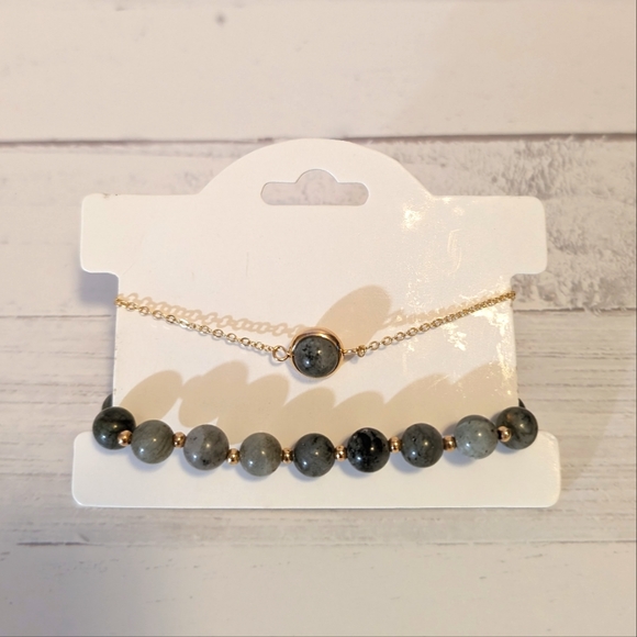NWT Labradorite Layered bracelet set Gold & Labradorite Set - Picture 5 of 6